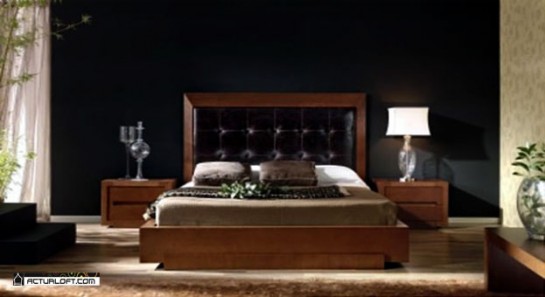 Cama. Look moderno, elaborada en madera cedro, su bisel en el marco del espaldar y su tapizado en cuero piel negro es genial, ideal para tu hogar, Ref.A 001